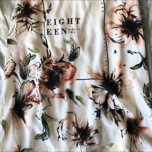 4/$20 🍄 Medium A&F tunic length sleeveless blouse